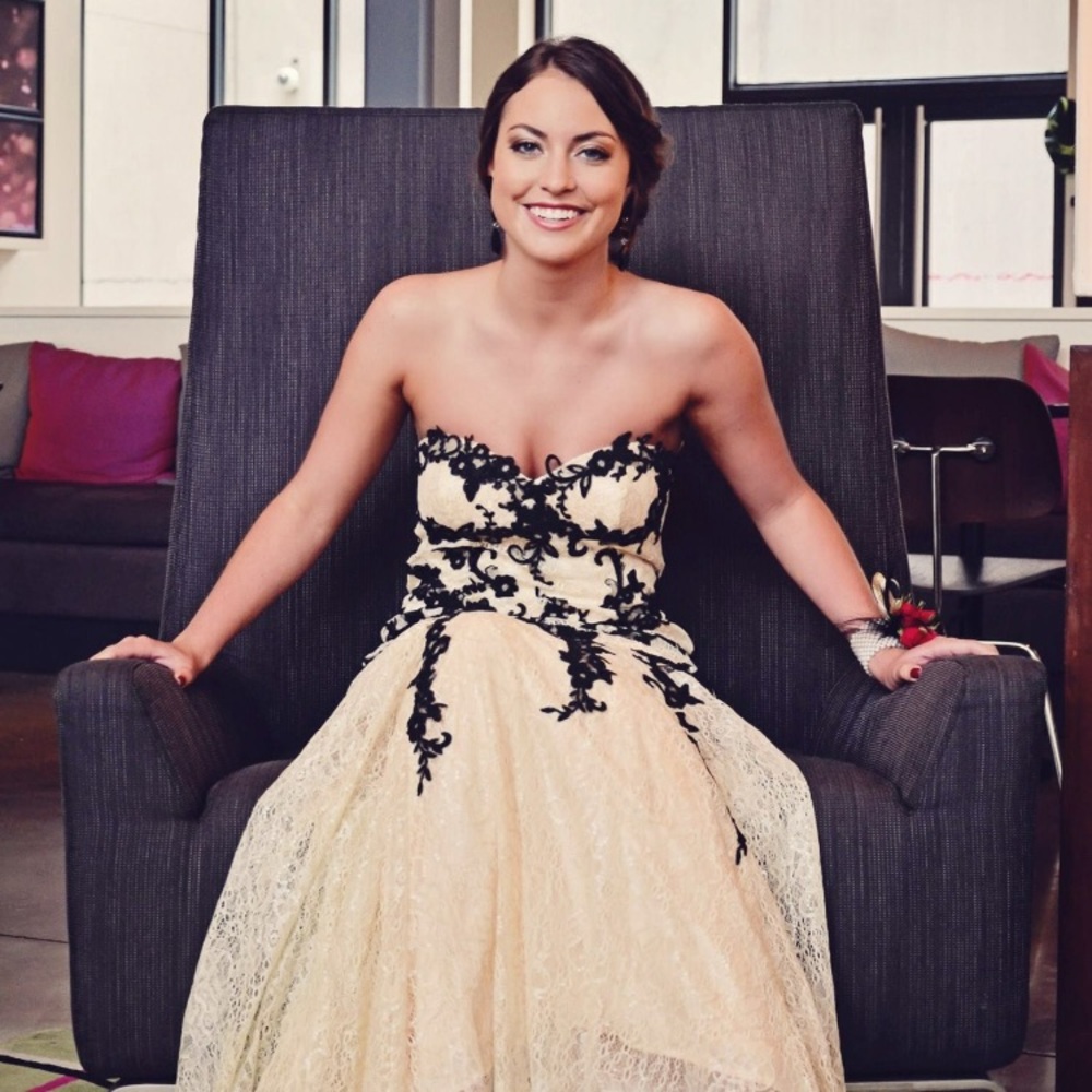 Dave & Johnny Formal Dress